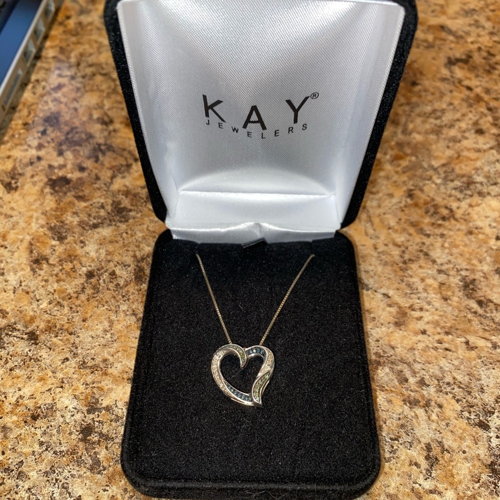 Kay Jewelers heart necklace